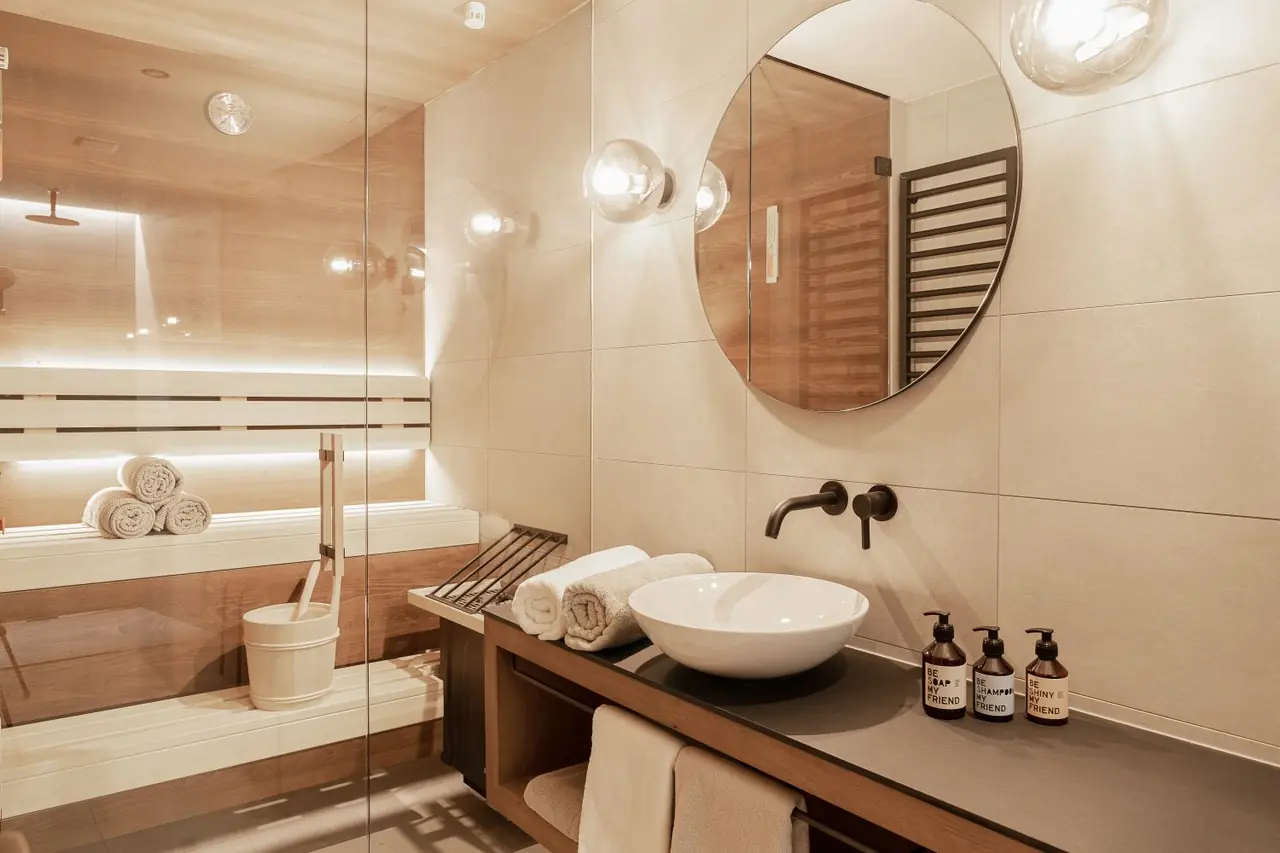 Royal Wellness Suite